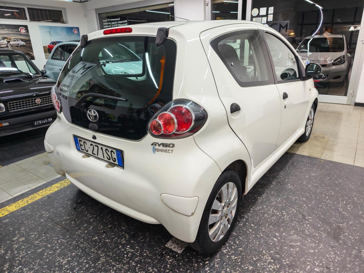 Toyota Aygo 1.0 12V VVT-i 5 porte Sol Connect