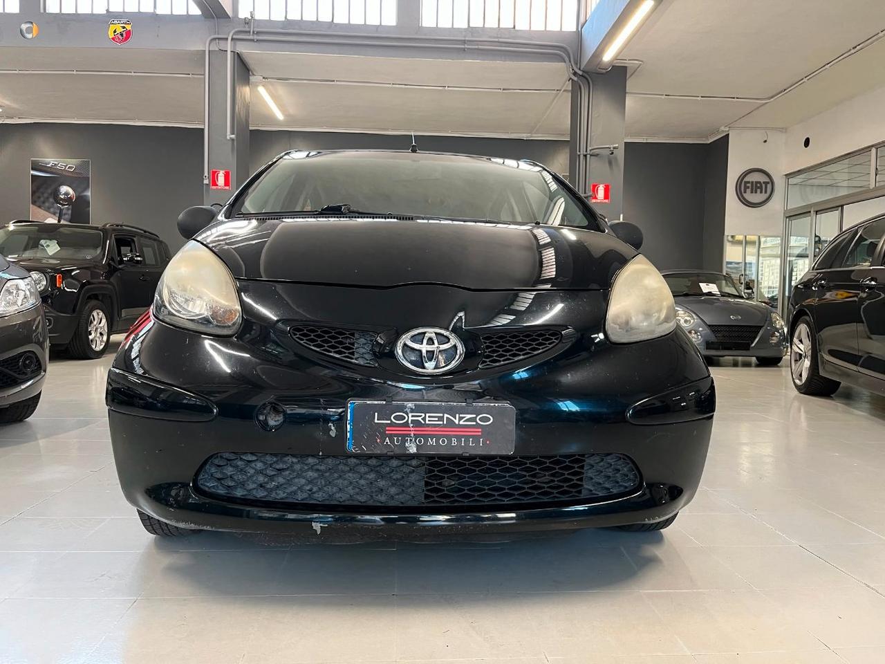 Toyota Aygo 5 Porte Aygo 5p 1.0 Now