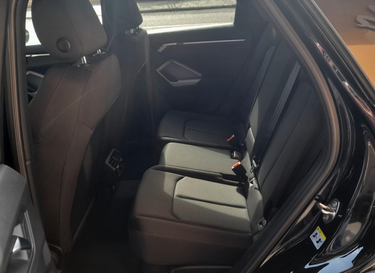 Audi Q3 35 TDI sportback S tronic S line IDENTITY BLACK