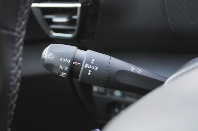 Citroen C4 1.2 puretech Shine s&s 130cv AUTO con CarPlay