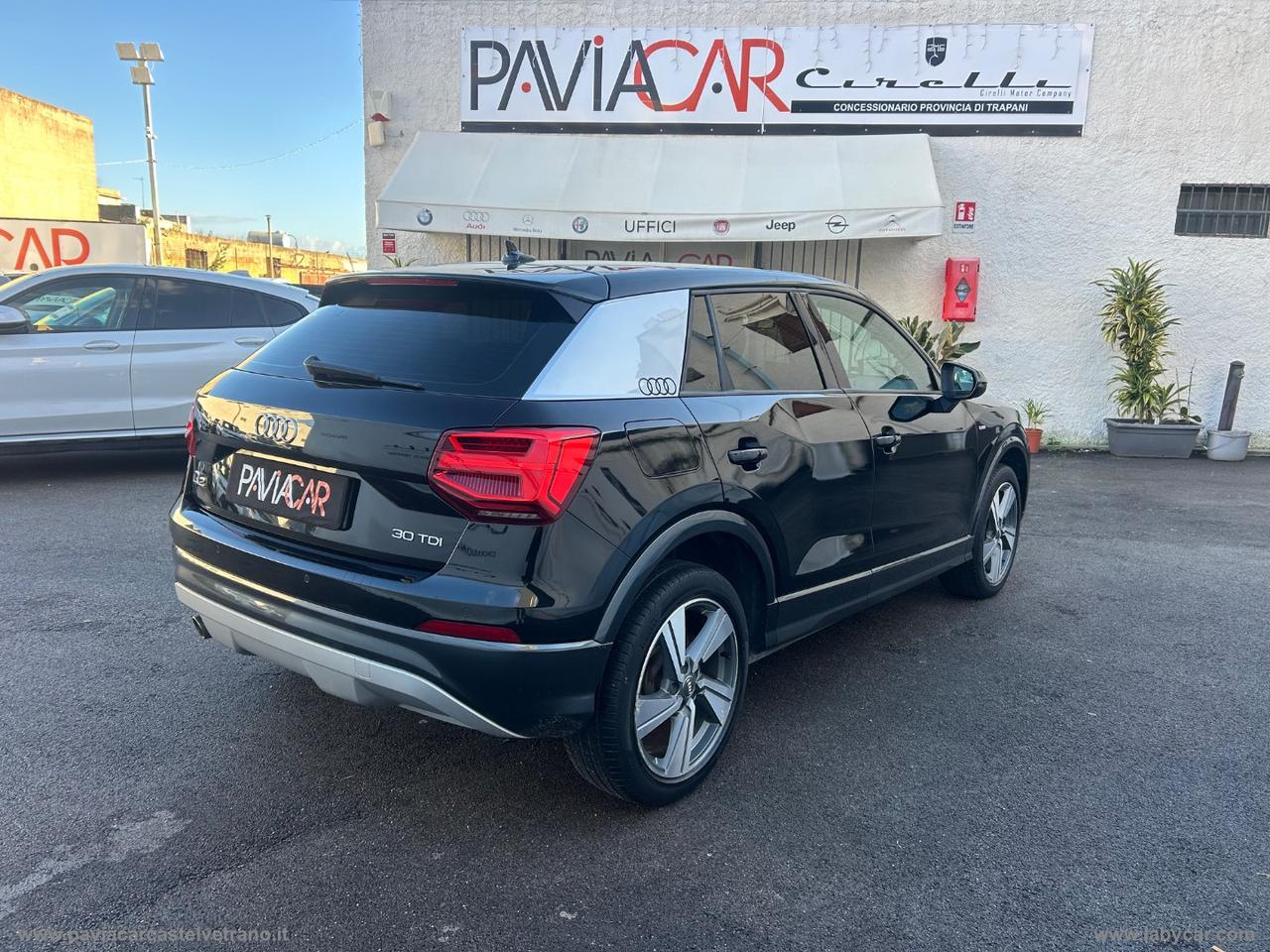 AUDI Q2 30 TDI S tronic Identity Black