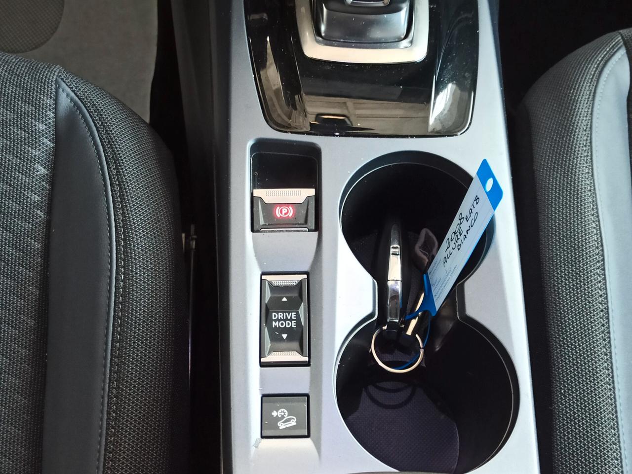 Peugeot 2008 PureTech 130 S&S EAT8 Allure