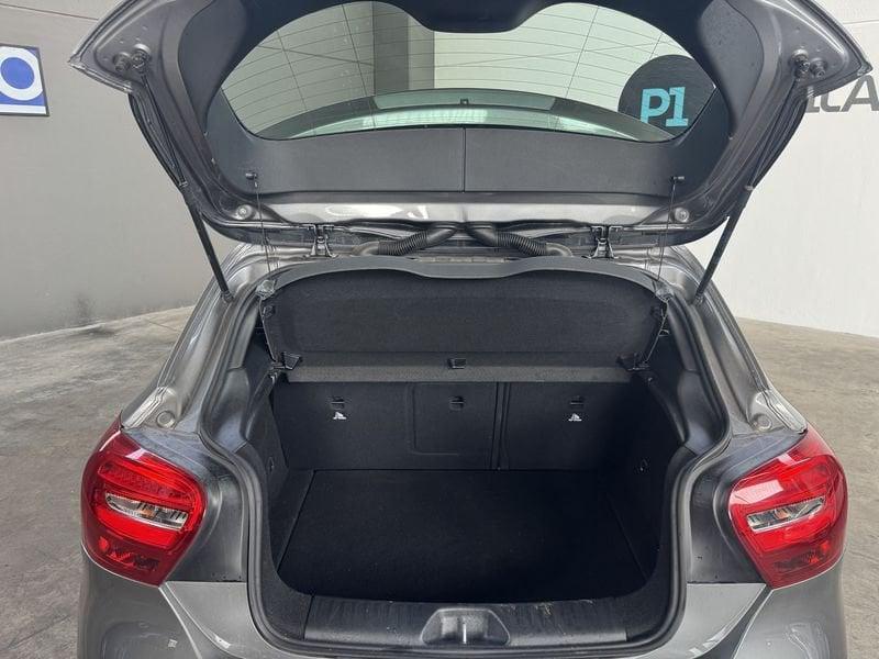 Mercedes-Benz Classe A A 160 d Sport AUTOMATICA NEOPATENTATI CRONOLOGIA TAGLIANDI