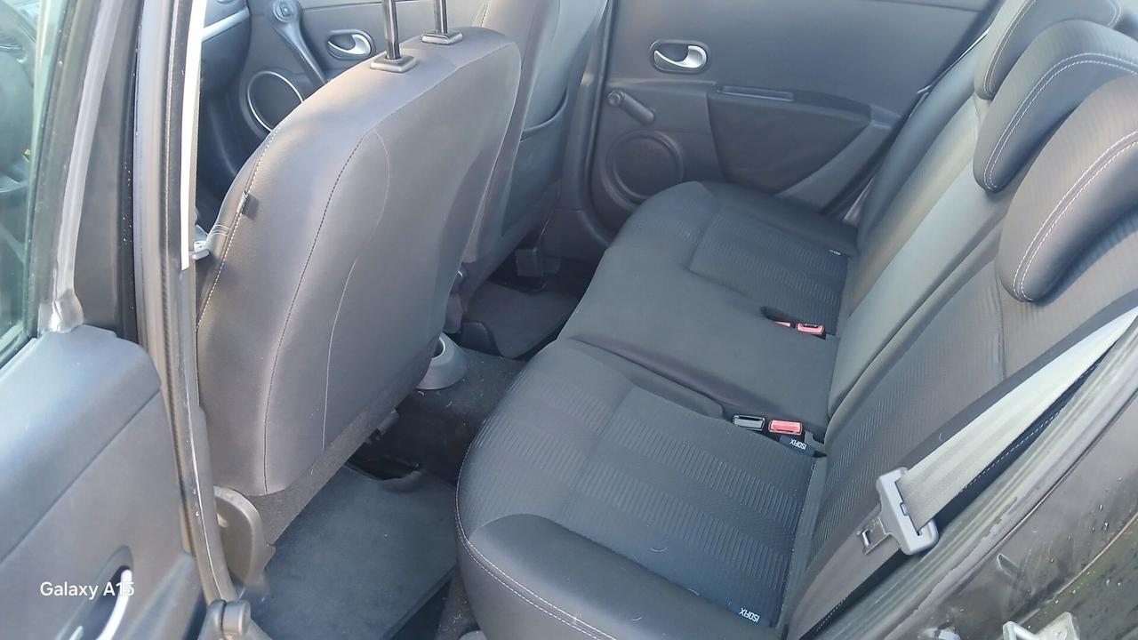 Renault Clio 1.2 16V 5 porte Dynamique