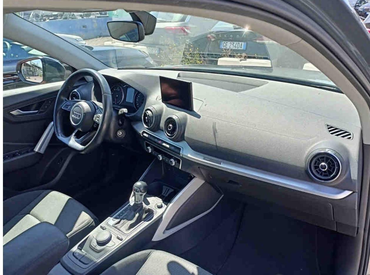 Audi Q2 35 TDI S tronic line Edition