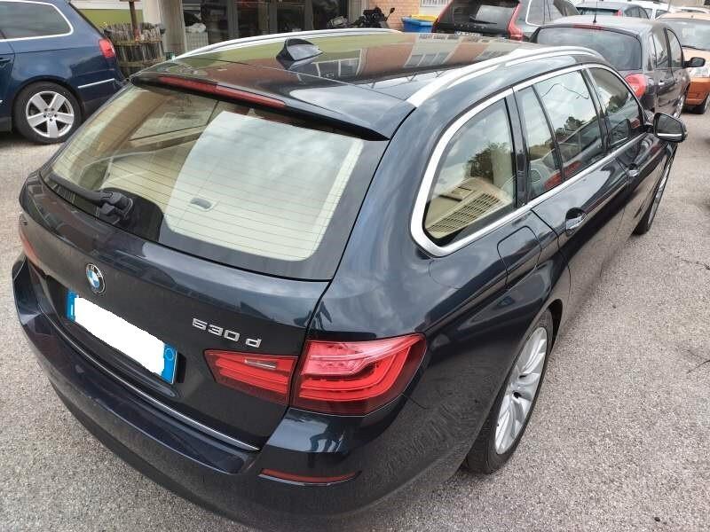 Bmw 530d xDrive 258CV Touring Luxury