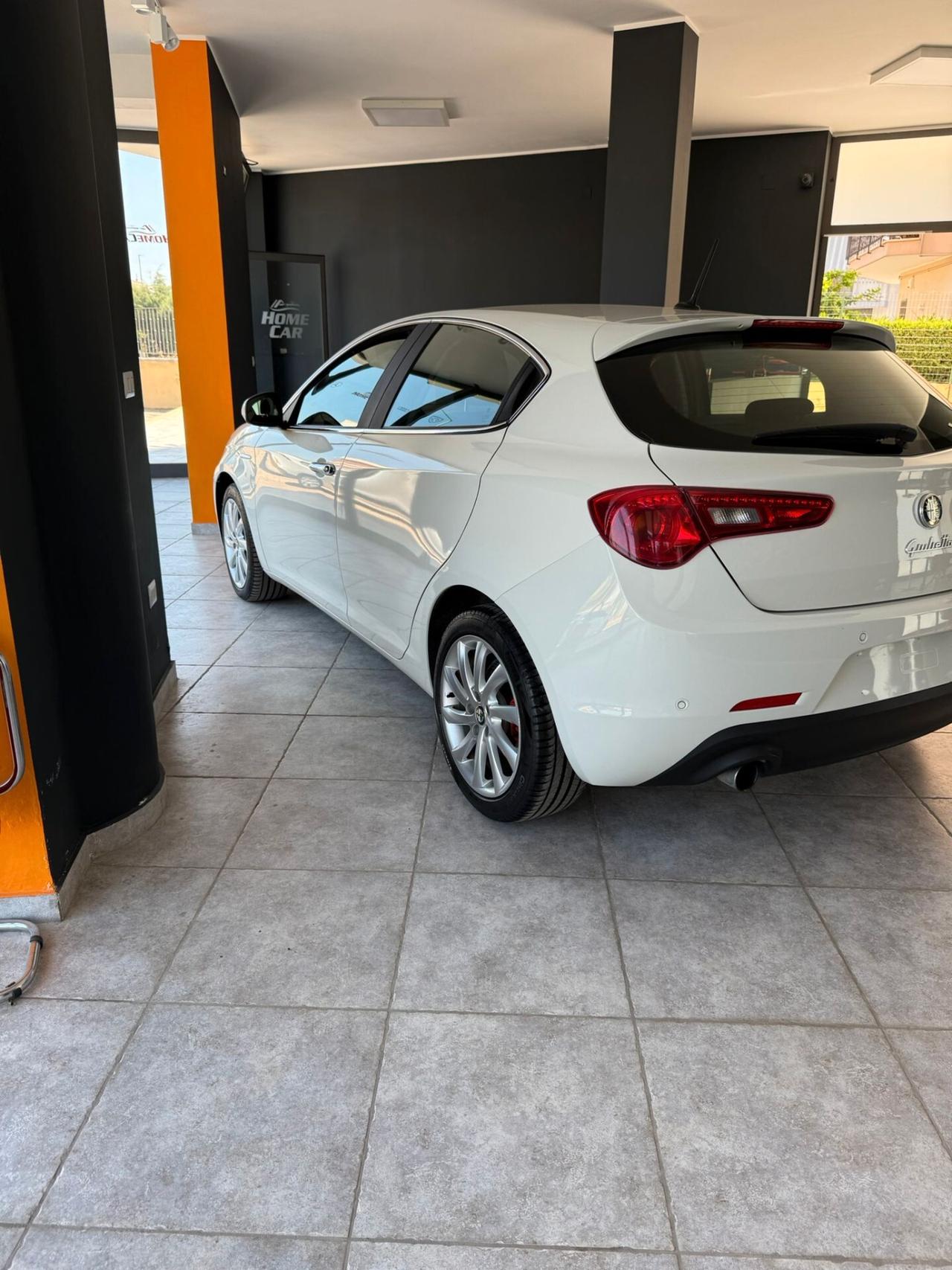 Alfa Romeo Giulietta 1.6 JTDm-2 105 CV Distinctive