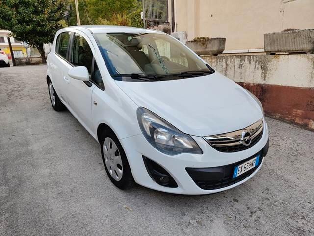 Opel Corsa 1.2 5P GPL 2035 TECH Edition