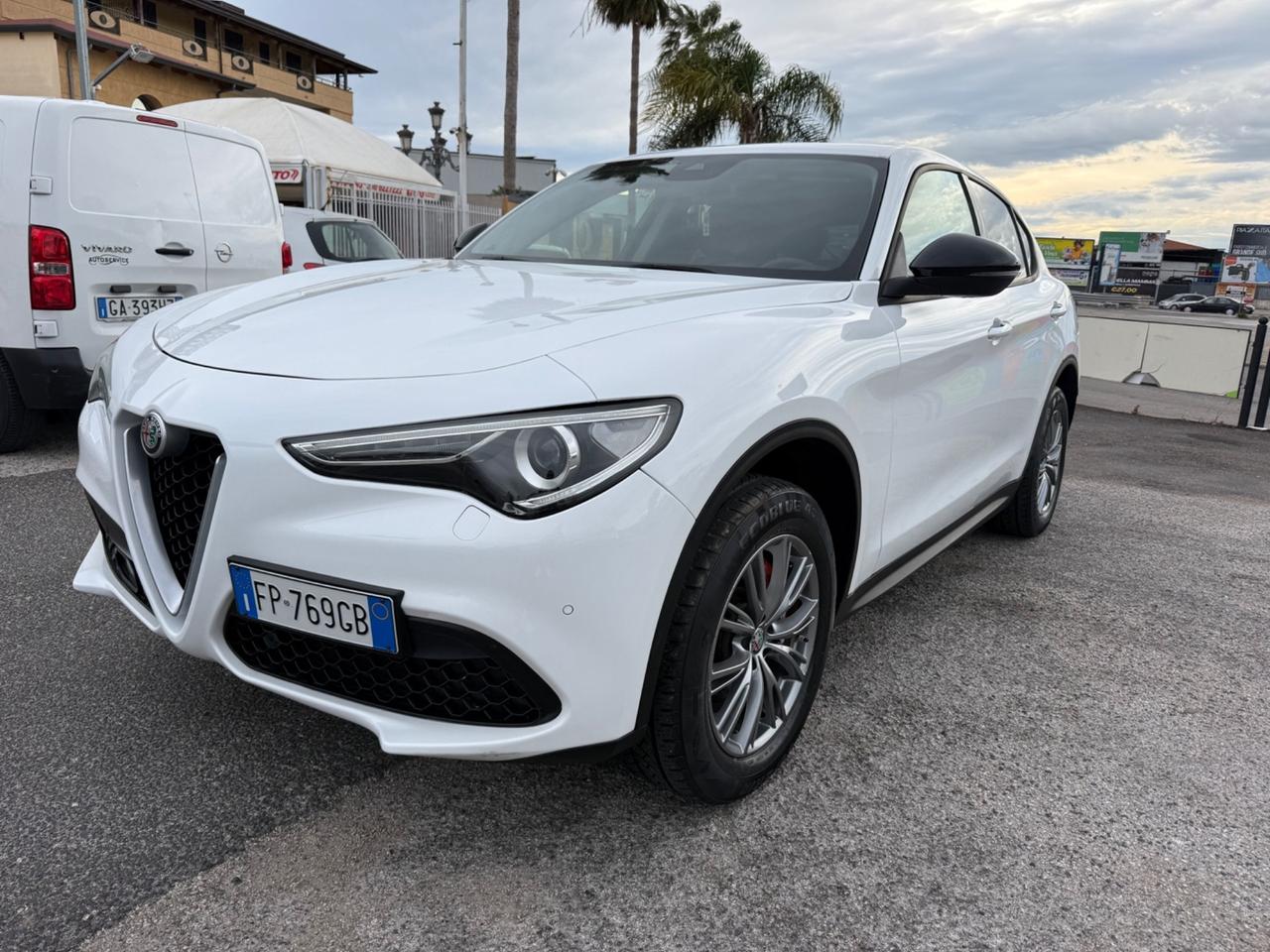 Alfa Romeo Stelvio 2.0 Turbo 200 CV AT8 Q4 Super
