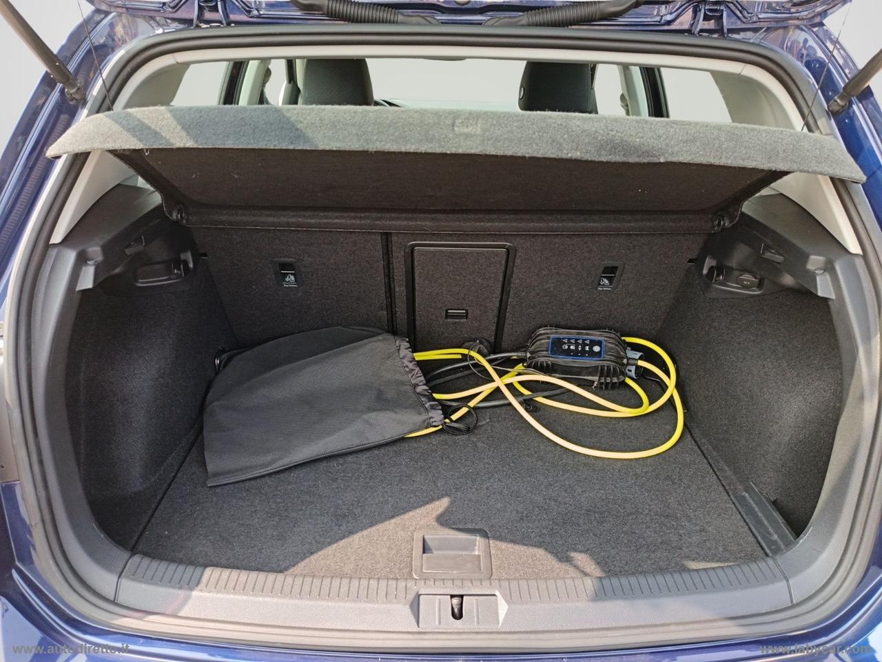 VOLKSWAGEN e-Golf 136 CV