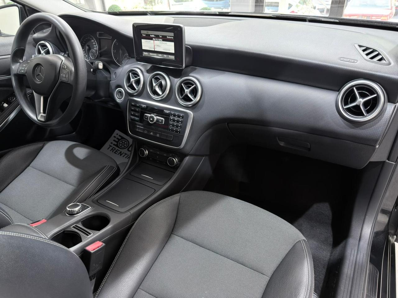 MERCEDES A180 CDI 1.5 109CV AUTO BUSINESS 2015
