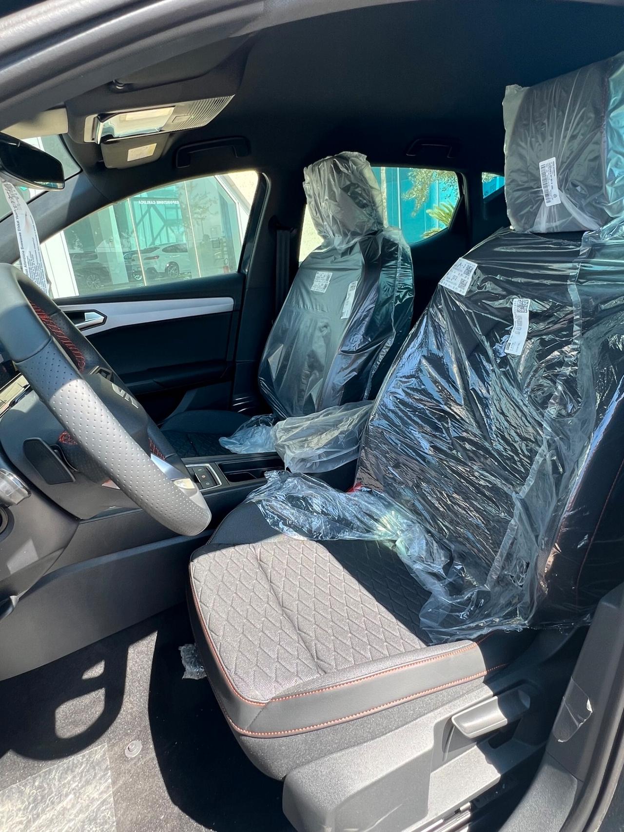 SEAT Leon FR 2.0 tdi DSG offerta T-Stock prezzo imperdibile