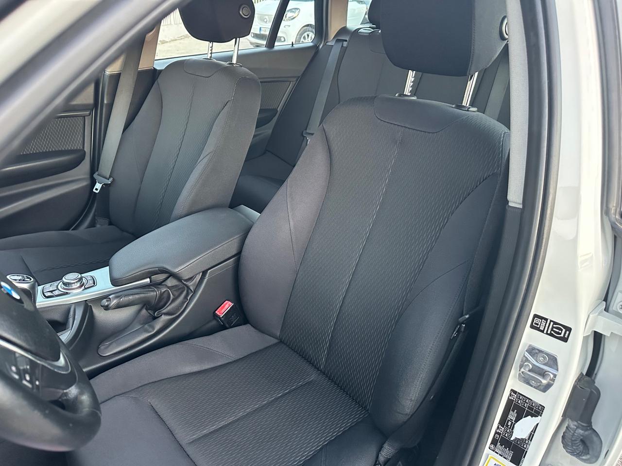 Bmw Serie 316d Touring Modern 2.0 116CV DA VETRINA