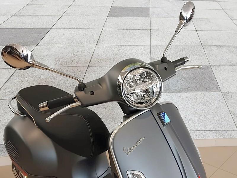 Piaggio Vespa GTS 300 Supersport HPE Abs