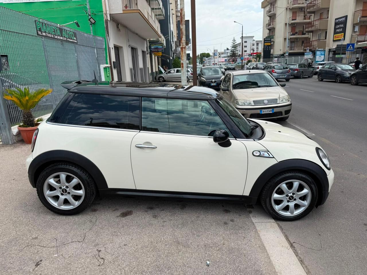 Mini 1.6 16V One D 1.6 DIESEL 90 CAVALLI - BAKER STREET