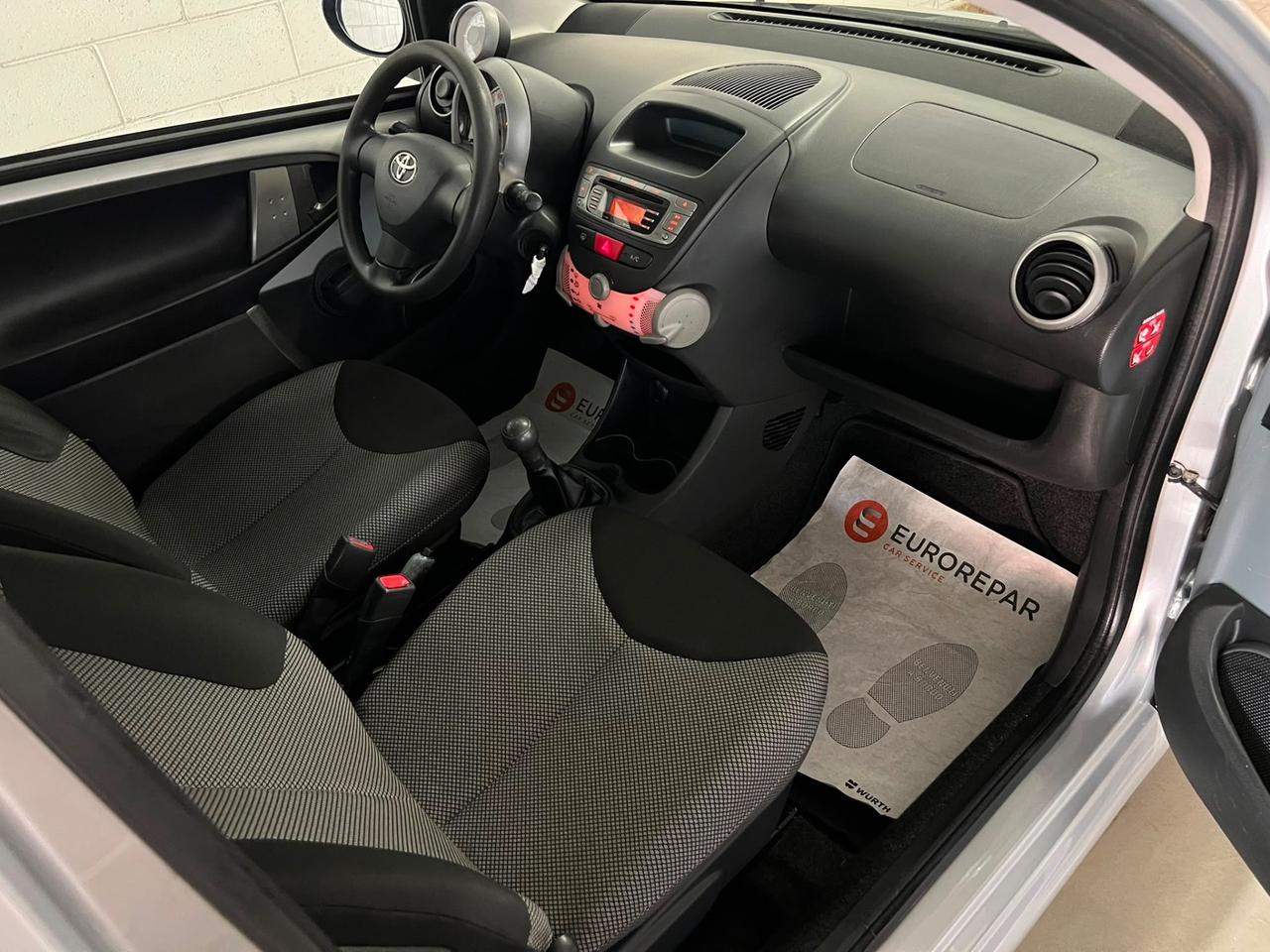 Toyota Aygo 1.0 12V VVT-i 3 porte Lounge Connect MMT