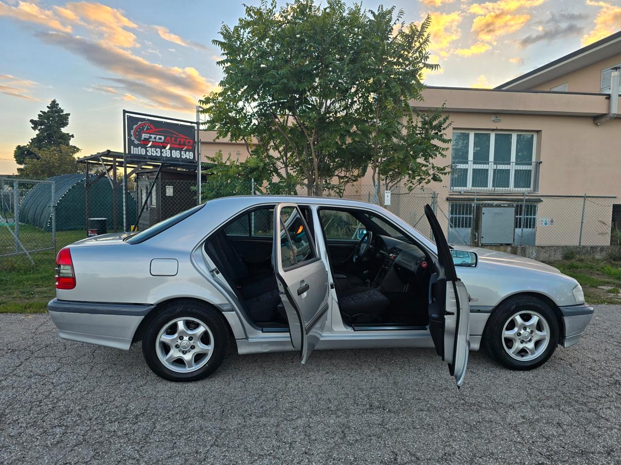 Mercedes C 180 Benzina con GARANZIA