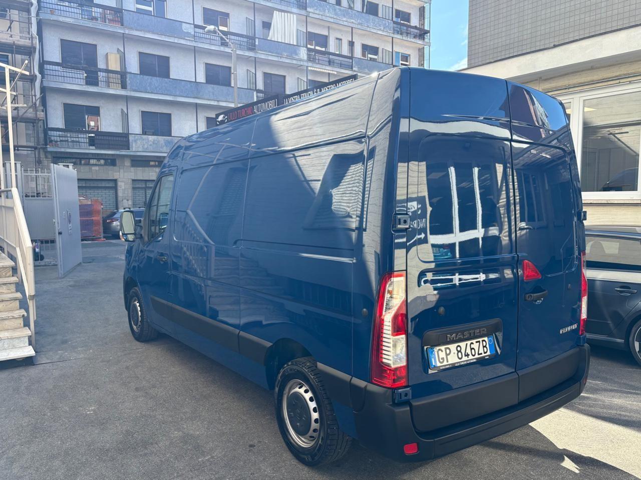 Renault Master T33 2.3 dCi 135 PM-TM Furgone Start €17500 +IVA