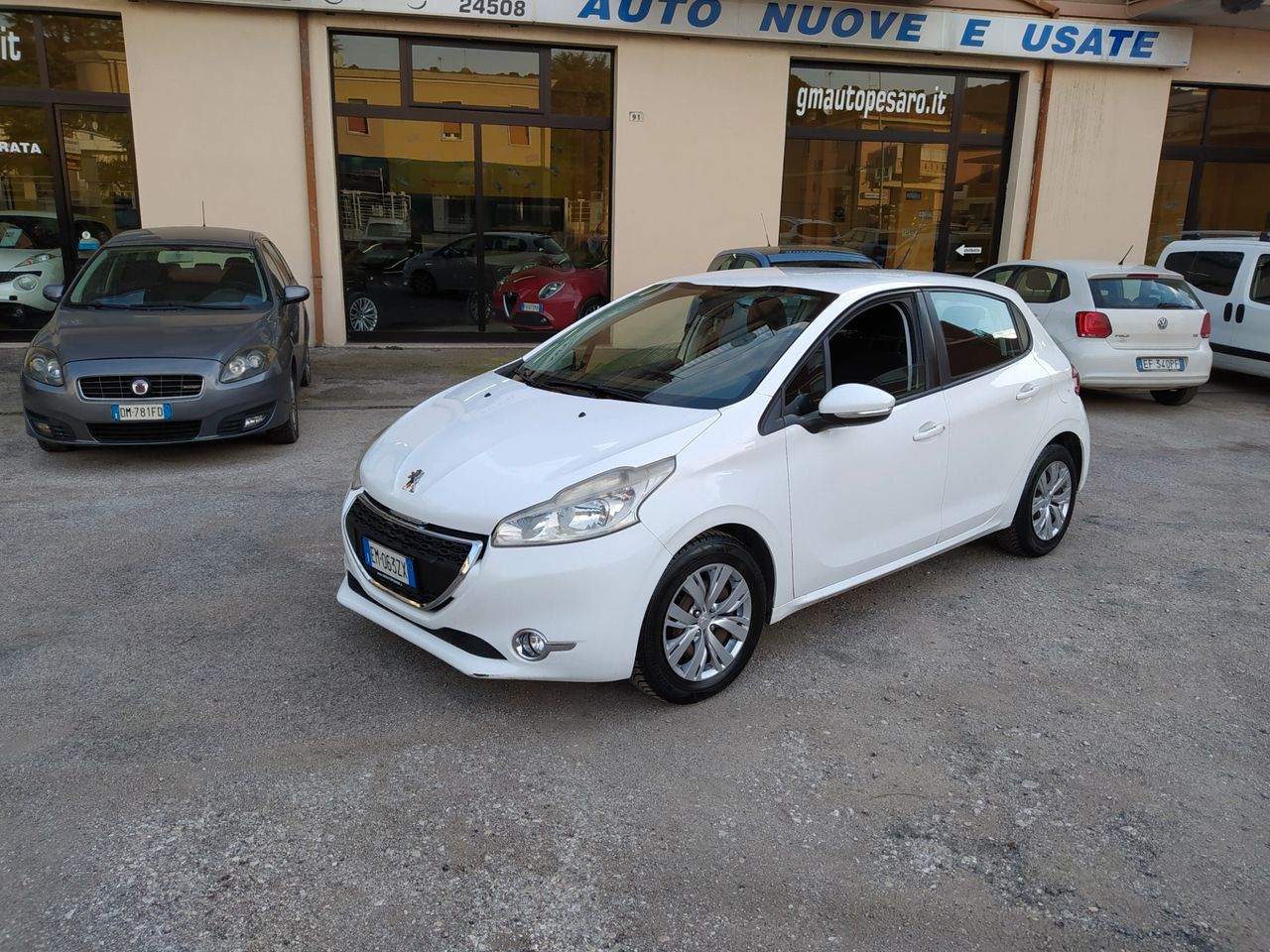 Peugeot 208 1.4 HDi 68 CV 5 porte Allure Neopatentati