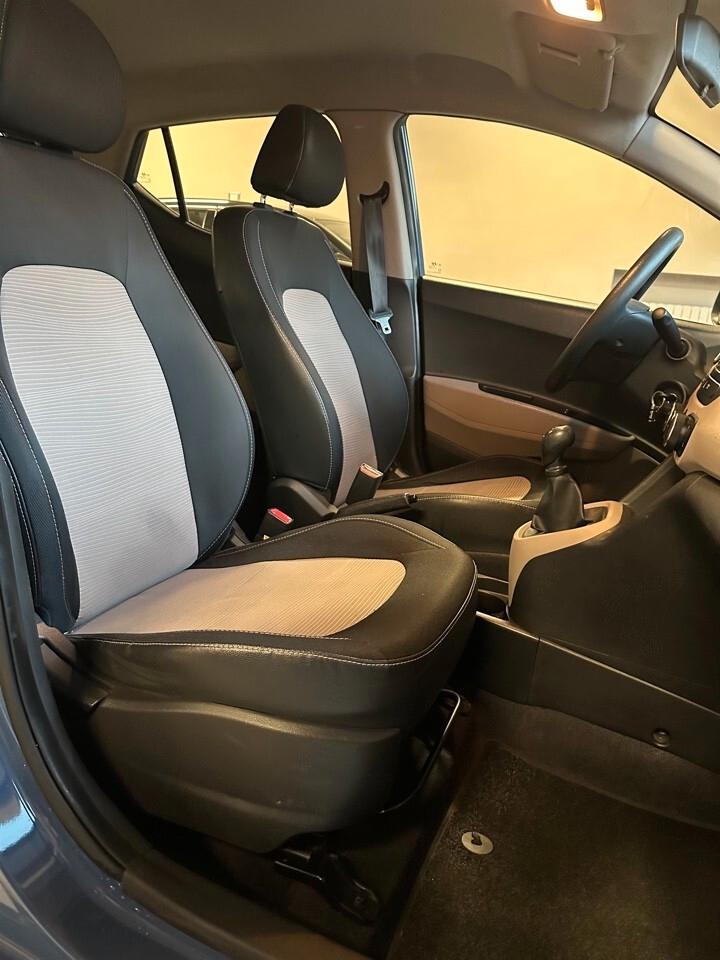 Hyundai i10 1.0 5p Unico Proprietario - Neopatentati