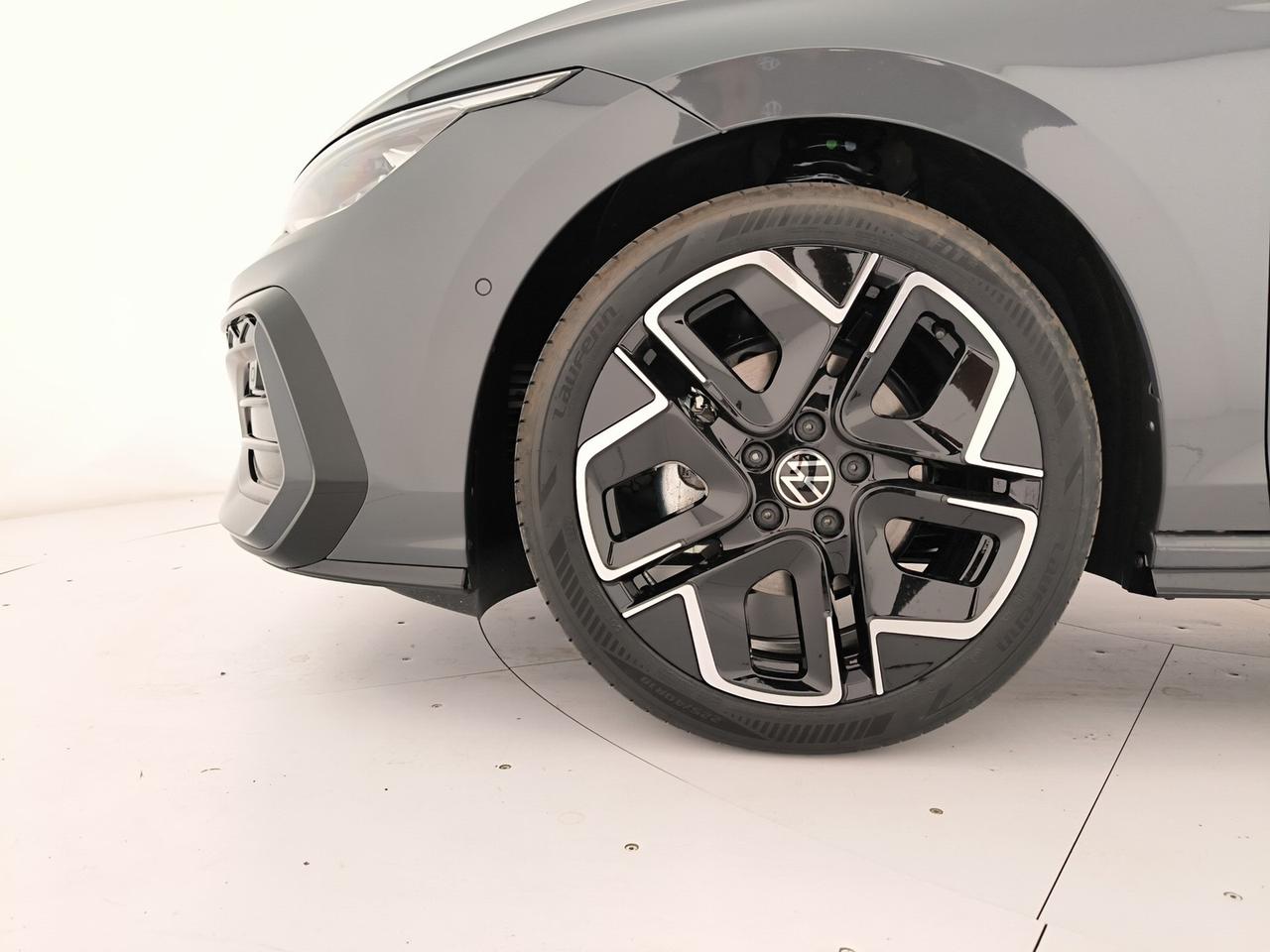 Volkswagen Golf 1.5 etsi r-line plus 115cv dsg