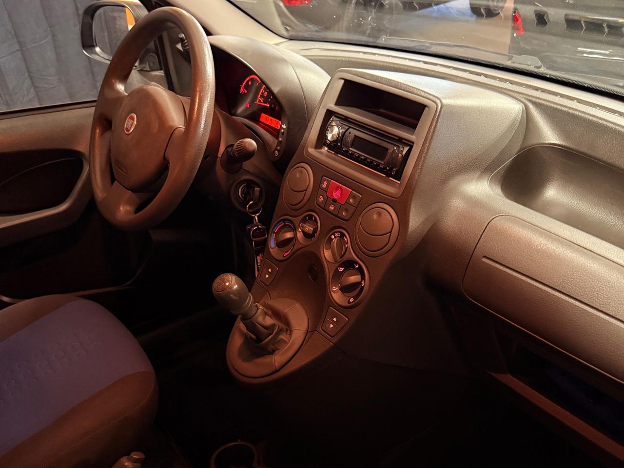BELLISSIMA FIAT PANDA CON SOLI 71.817 KM