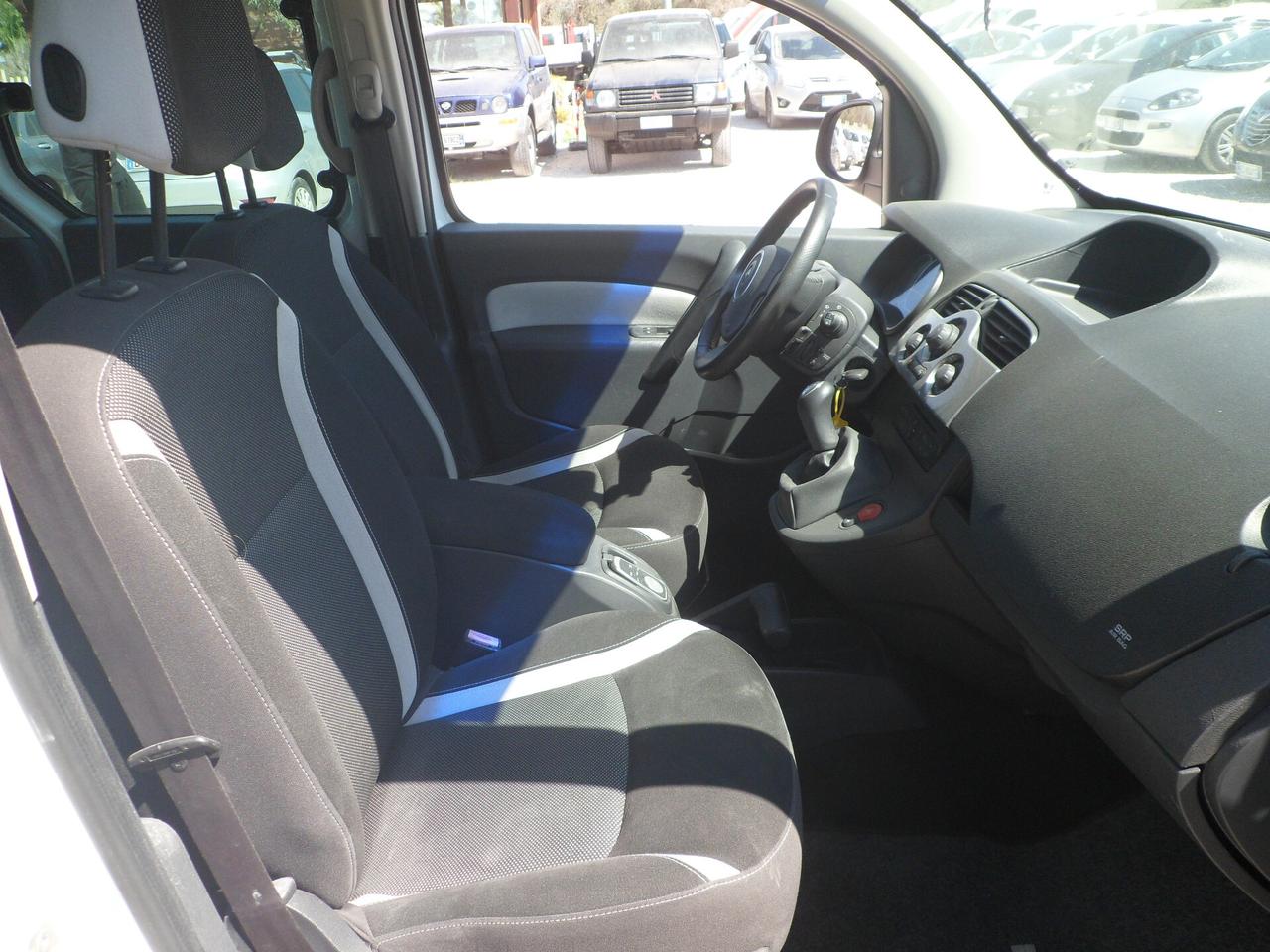 Renault Kangoo 5 posti autocarro