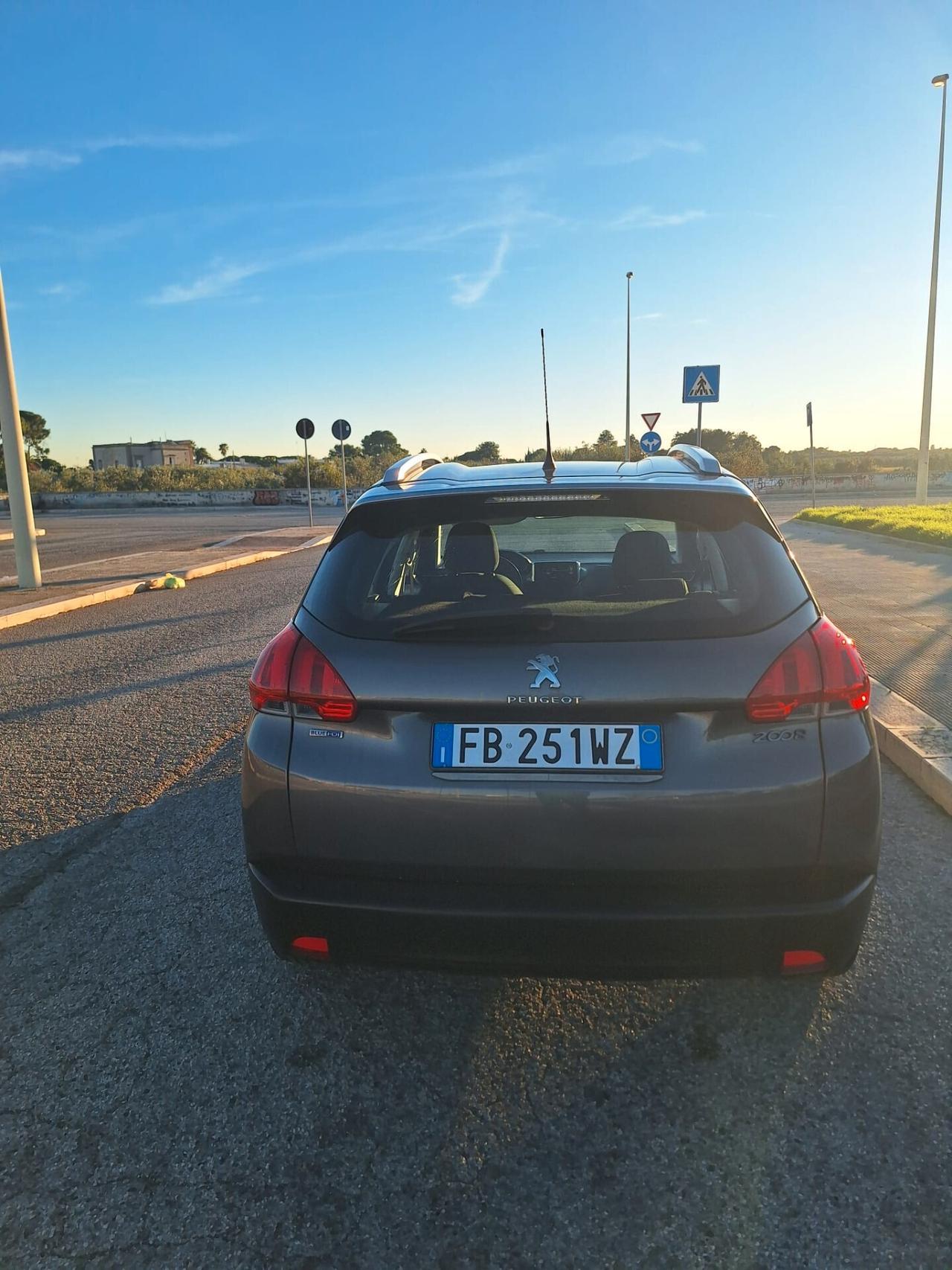 Peugeot 2008 BlueHDi 75 Active SUPERPREZZO