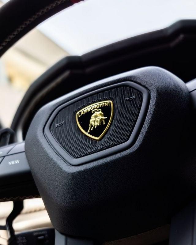 Lamborghini Urus 4.0 V8 SE Phev 800 CV