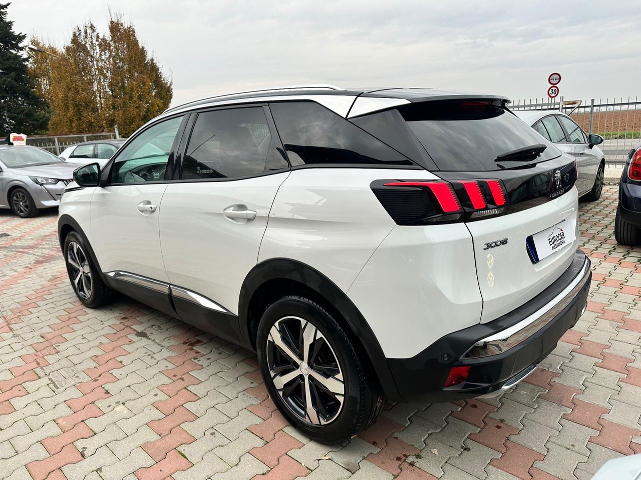 Peugeot 3008 BlueHDi 130 S&S Allure