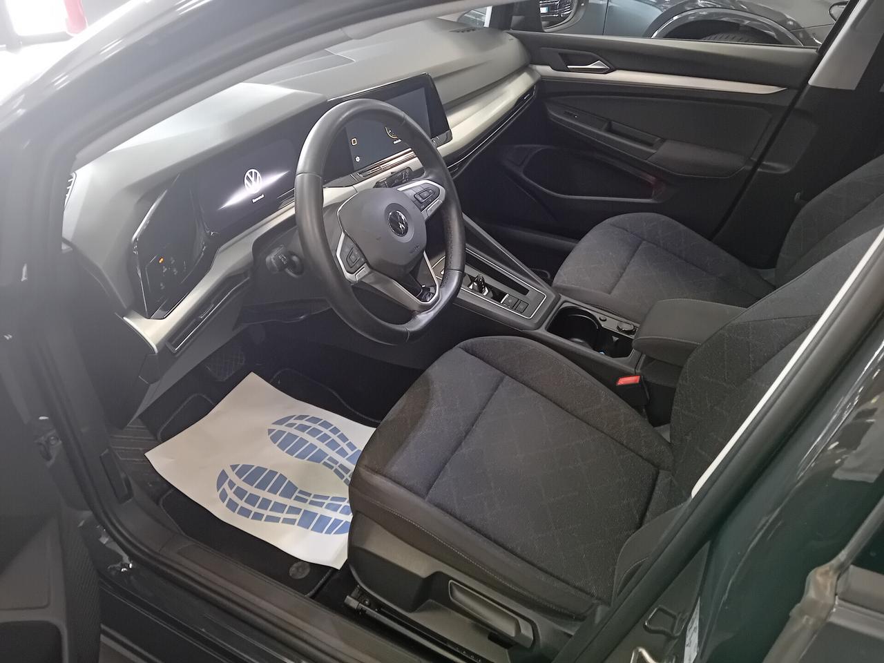 Volkswagen Golf 1.0 eTSI EVO DSG Life