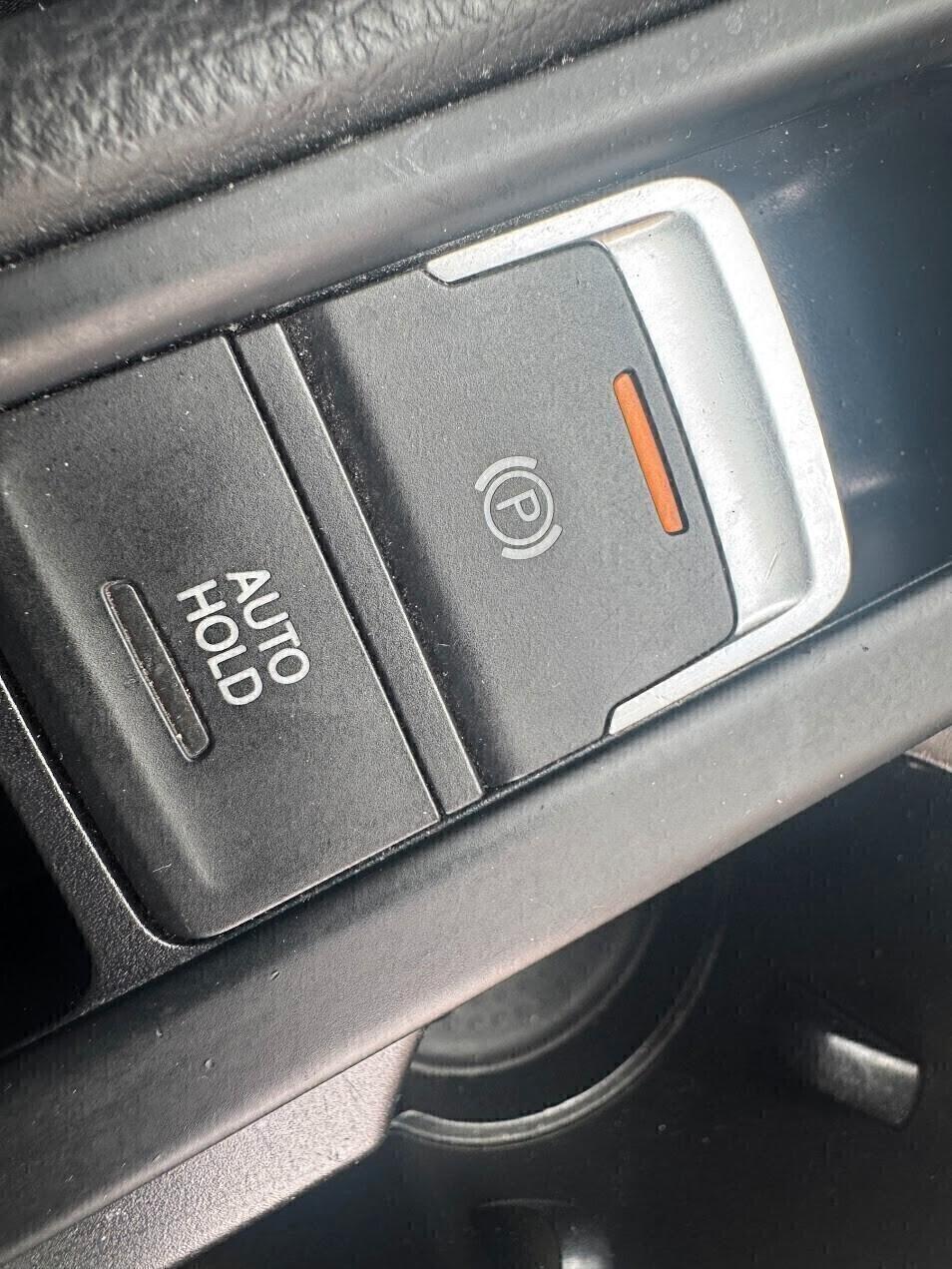 Volkswagen Golf 1.6 TDI DSG automatica