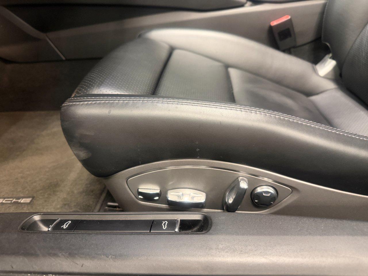Porsche 911 Cabrio 3.8 Carrera 4S