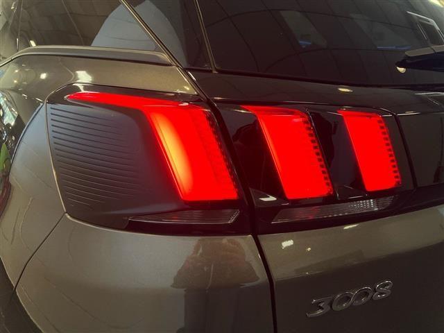 PEUGEOT 3008 1.2 PureTech Turbo Allure S&S my18
