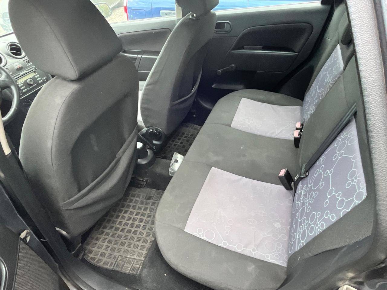 Ford Fiesta 1.4 TDCi 5p. Ghia