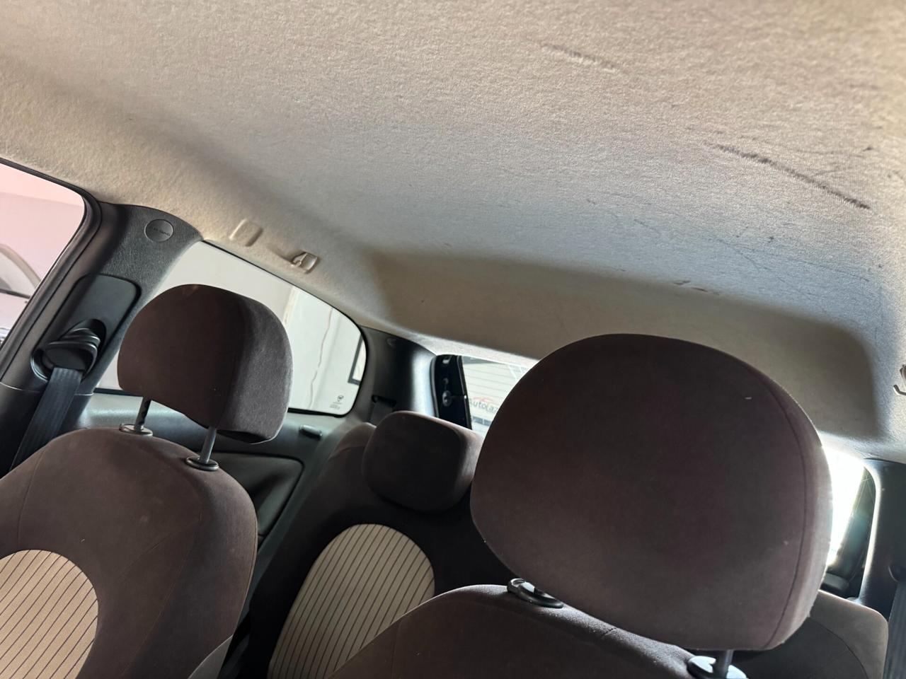 Lancia Ypsilon 1.3 MJT 90 CV Platino OK NEOPATENTATI