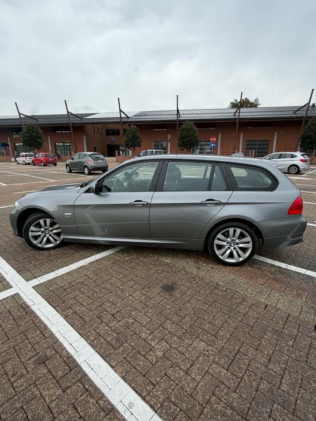 BMW 320d xDrive Touring