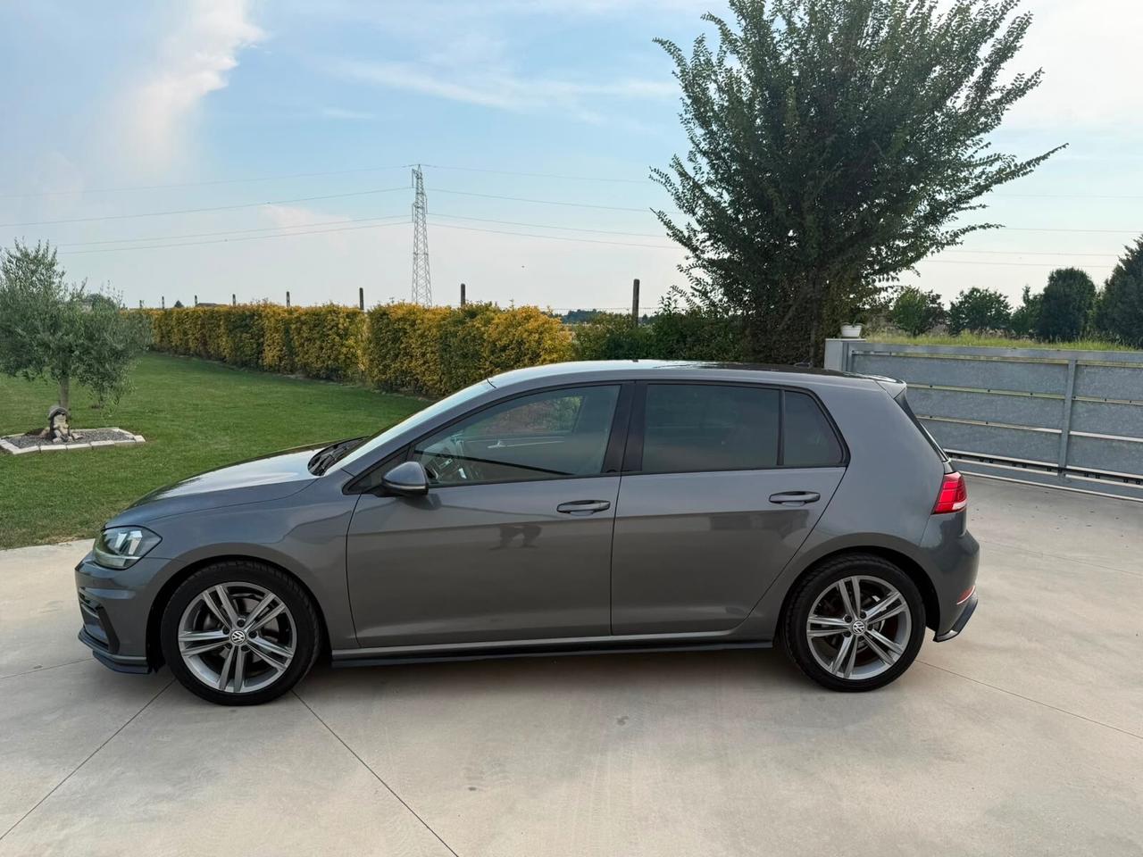 Volkswagen Golf 7.5 1.6 TDI R-LINE