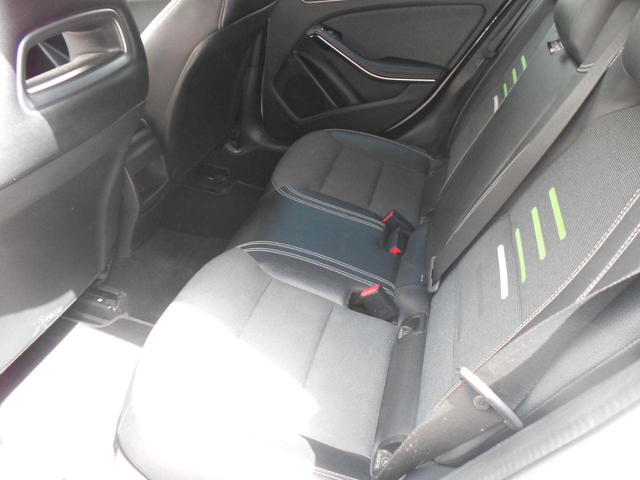 Mercedes-benz A 200 d Automatic 4Matic Sport