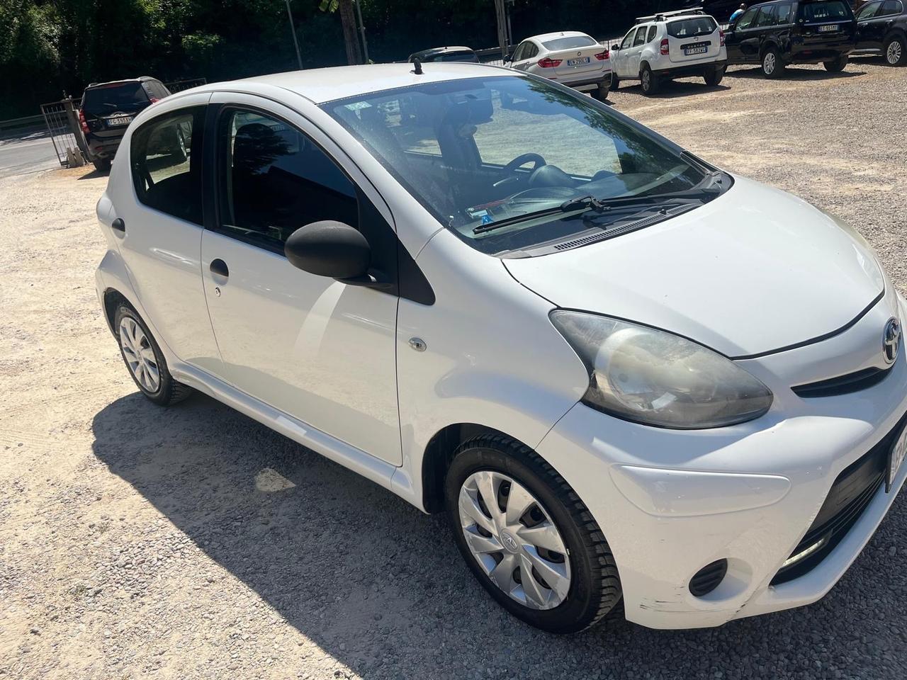 Toyota Aygo 1.0 12V VVT-i 5 porte Lounge Connect