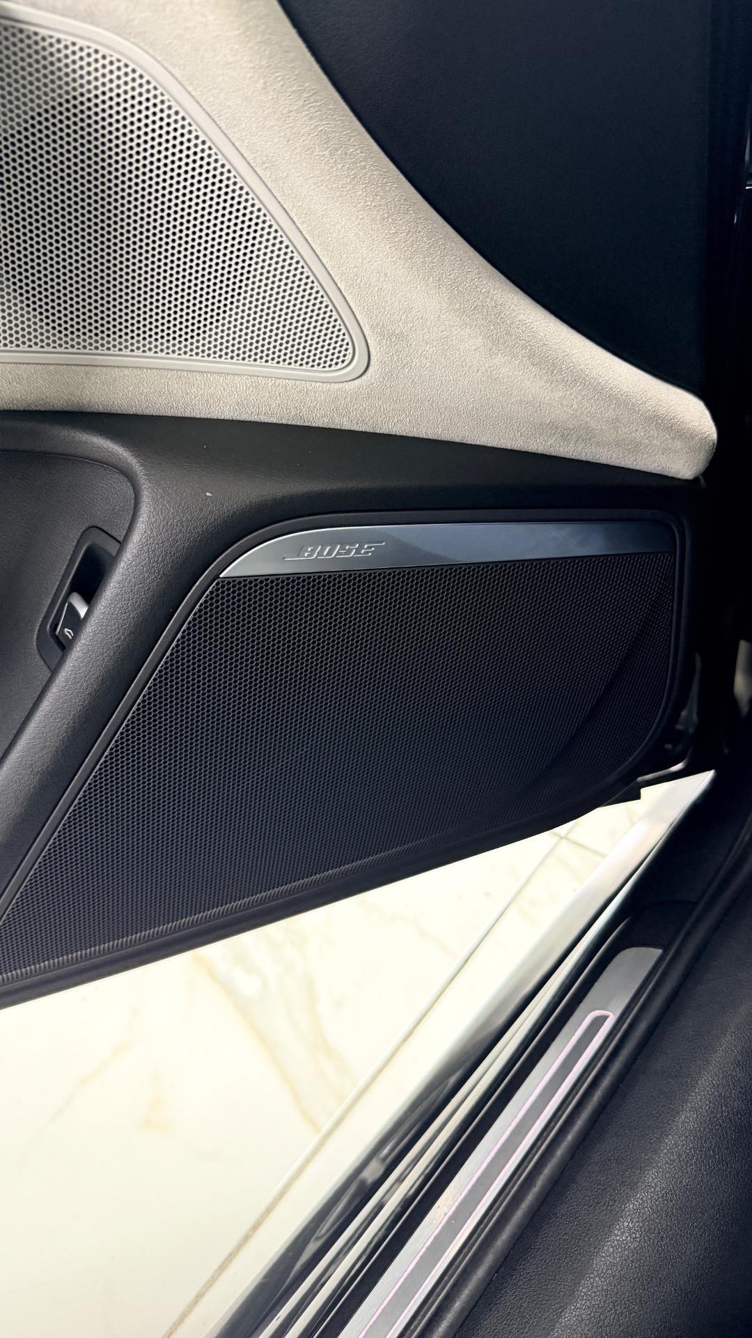 Audi RS6 RS 6 Avant 4.0 TFSI quattro tiptronic performance