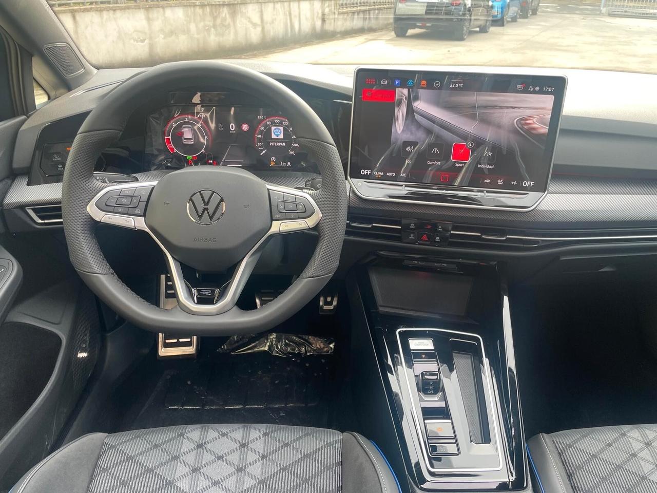 Volkswagen Golf 2.0 TDI 150 CV DSG SCR R-Line
