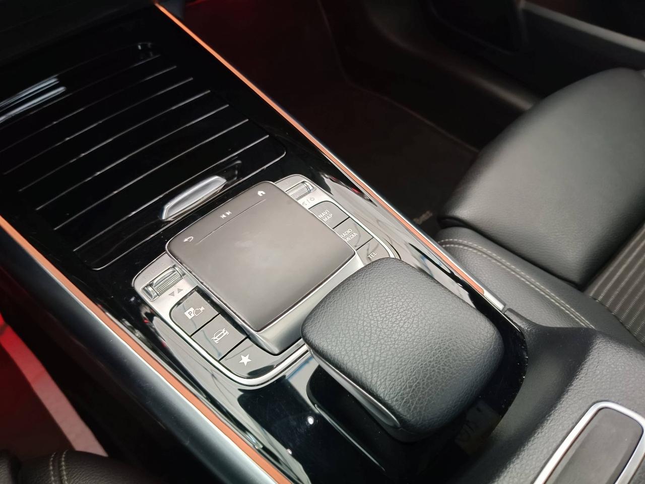 Mercedes-Benz Classe B - W247 2018 - B 180 d Sport Plus auto