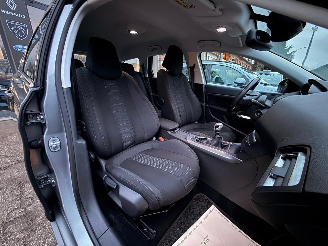 Peugeot 308 BlueHDi 120 S&S SW Allure