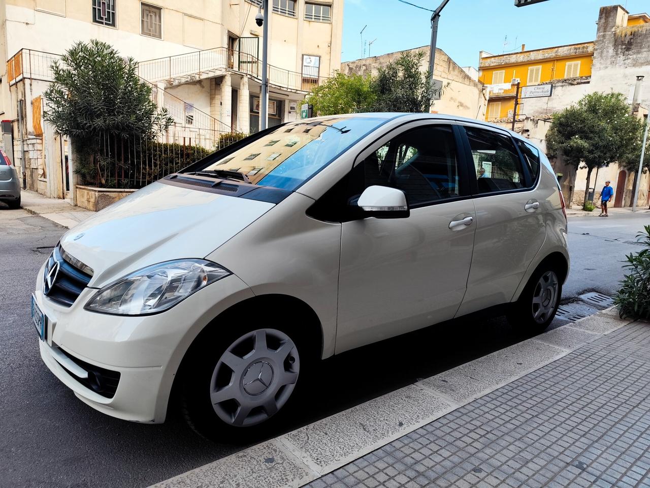 Mercedes-benz A 180 CDI 110CV CAMBIO AUTOMATICO
