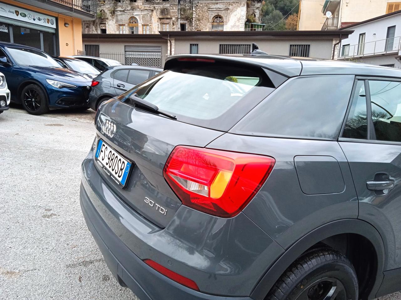 Audi Q2 / 1.6 TDI S tronic Admired