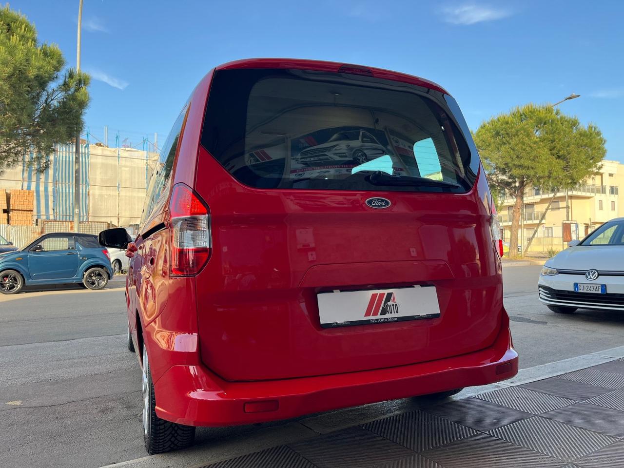 FORD Tourneo Courier 1.5 TDCI 75 CV Sport