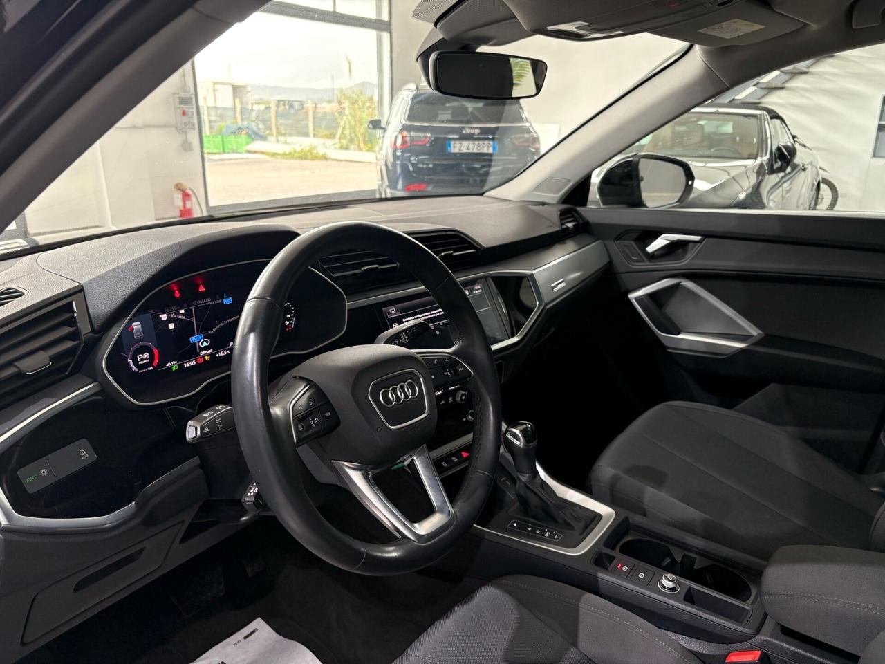 Audi Q3 35 TDI S tronic Business Advanced