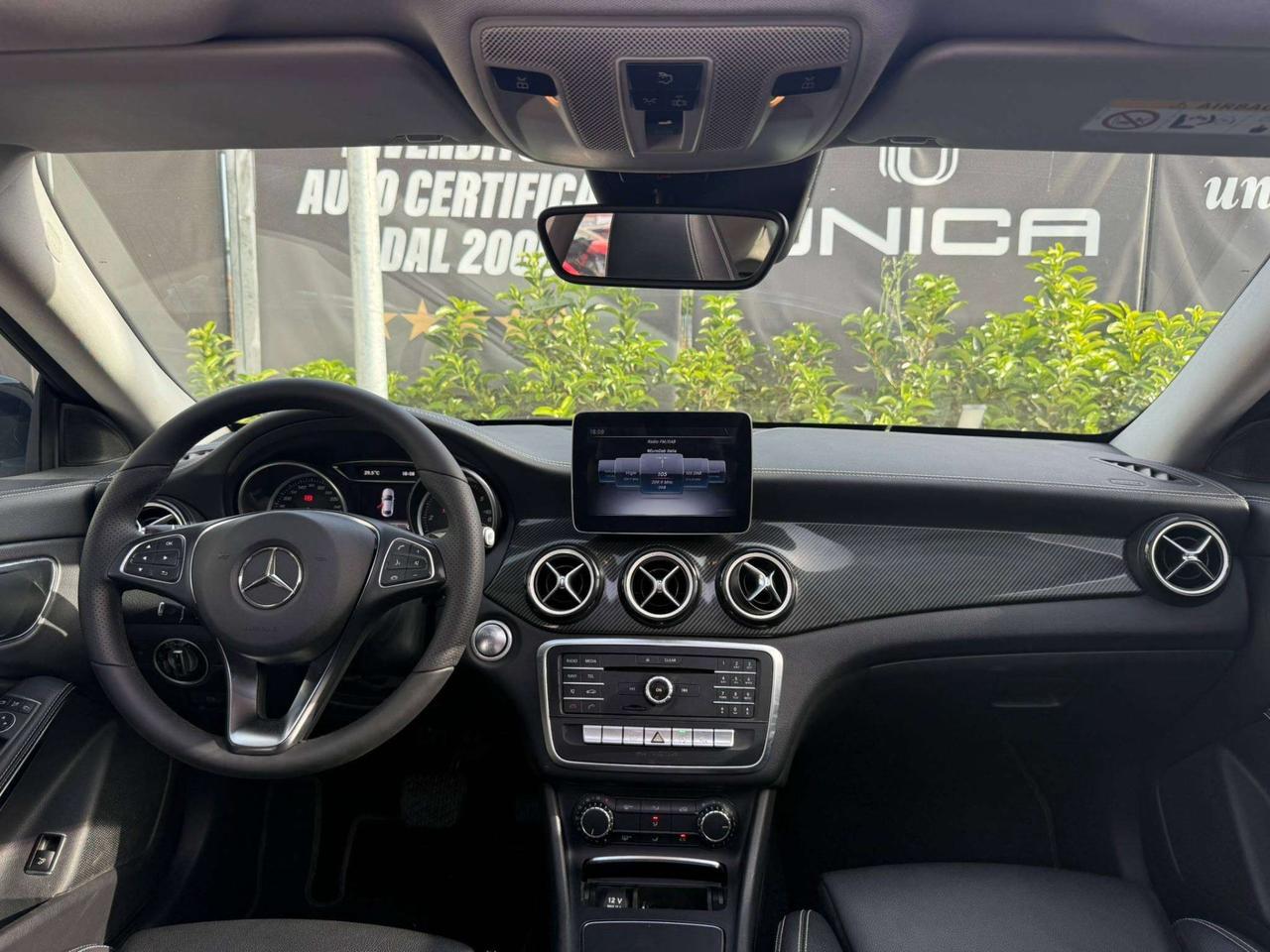 Mercedes-Benz CLA 200 D 2.2 136CV AMG Premium Auto TETTO ITALIANA UNICO PROPRIETARIO