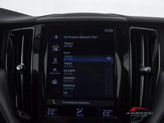 VOLVO XC60 B4 (d) AWD Geartronic Momentum Pro - AUTOCARRO N1